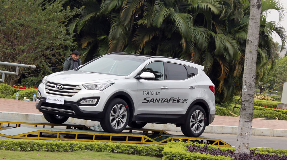 Hyundai Thành Công tổ chức lái thử SantaFe 2015 tại Hà Nội Trai-nghiem-SantaFe-tai-HN-(5).jpg