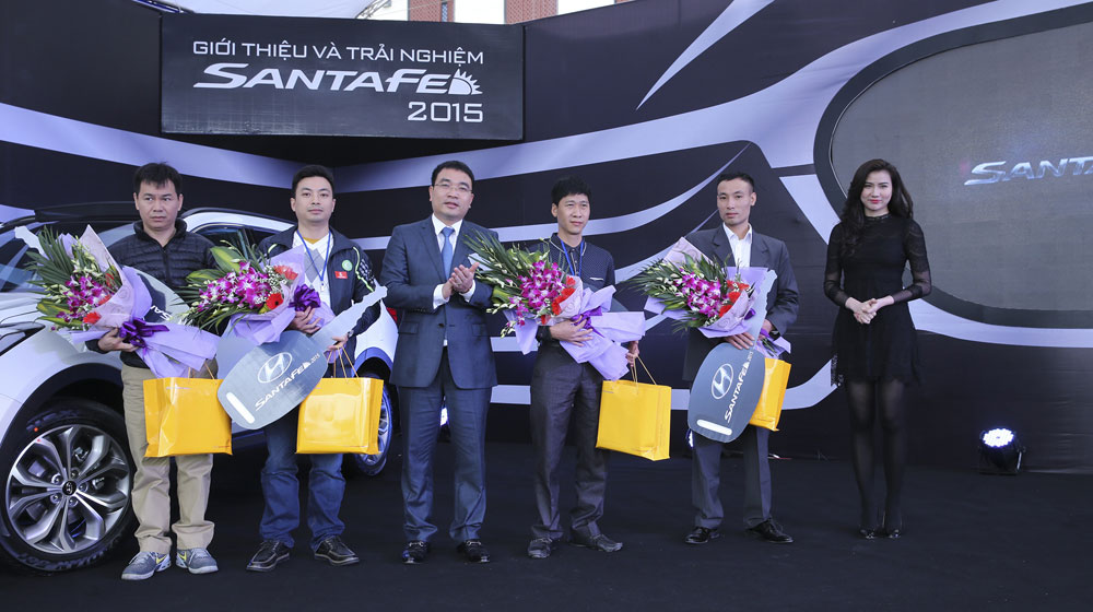 Hyundai Thành Công tổ chức lái thử SantaFe 2015 tại Hà Nội Trai-nghiem-SantaFe-tai-HN-(6).jpg