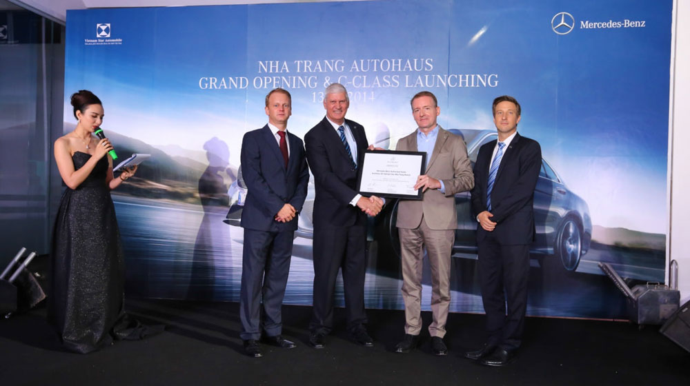 Mercedes-Benz khai trương Autohaus thứ 11 tại Nha Trang khai-truong-autohaus.jpg
