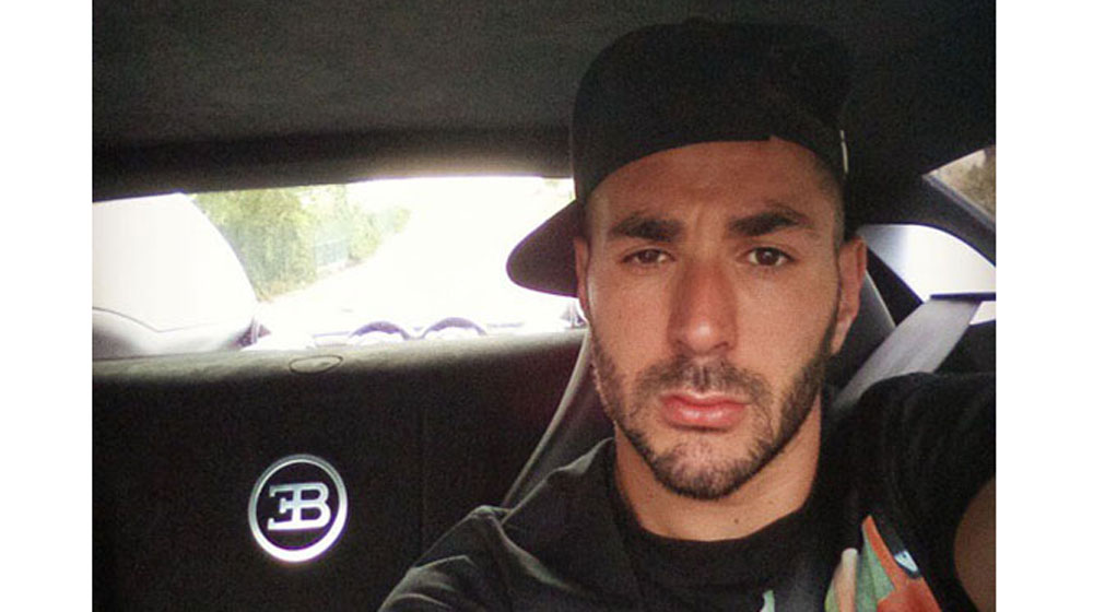 Năm 2014, các siêu sao bóng đá tậu xe gì? Benzema-3.jpg