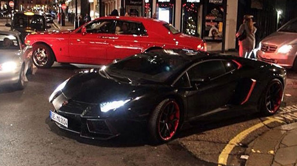 Năm 2014, các siêu sao bóng đá tậu xe gì? autopro-lamborghini-aventador-mesut-ozil-1-1418277602696-crop1418277613683p.jpg