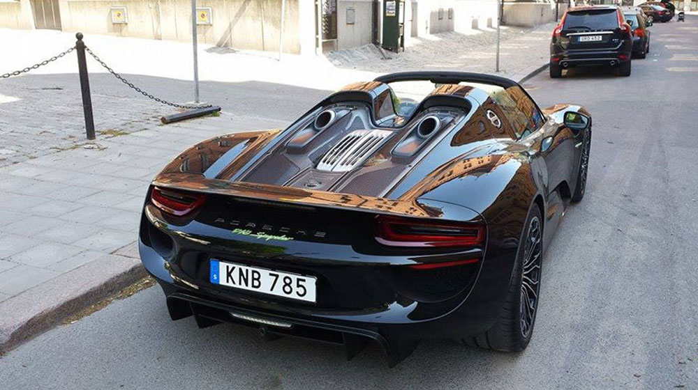 Năm 2014, các siêu sao bóng đá tậu xe gì? autopro-porsche-918-spyder-Ibrahimovic-(2)-4f2ac.jpg