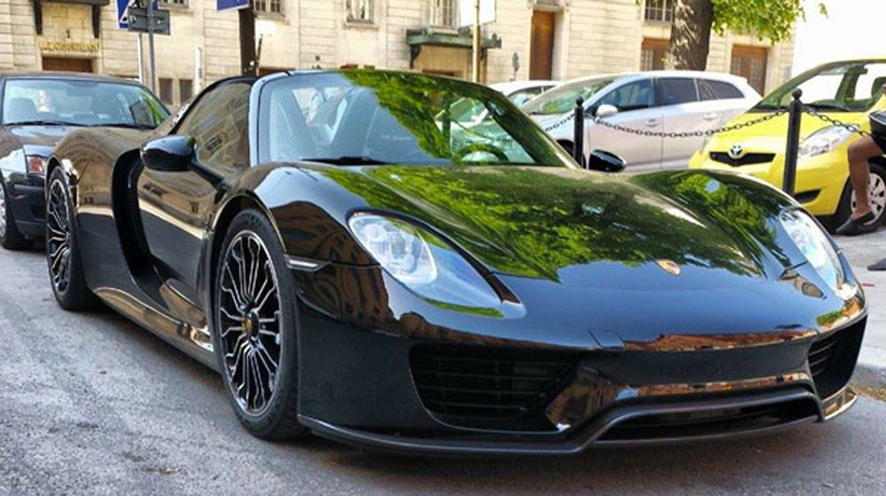 Năm 2014, các siêu sao bóng đá tậu xe gì? autopro-porsche-918-spyder-Ibrahimovic-(3)-4f2ac.jpg