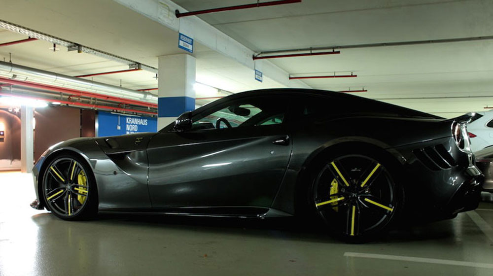 Năm 2014, các siêu sao bóng đá tậu xe gì? podolki.jpg