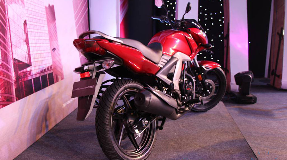 Honda trình làng xe côn tay 160cc giá cực rẻ Honda-CB-Unicorn-160-Rear.jpg