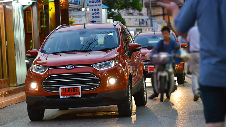 Những “con gà đẻ trứng vàng” của các hãng ôtô Việt năm 2014 Danh gia Ford EcoSport 2014 (25).jpg