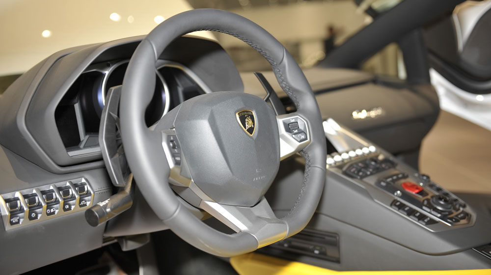 Ngắm Lamborghini Aventador chính hãng đầu tiên tại Việt Nam aventador (17).jpg