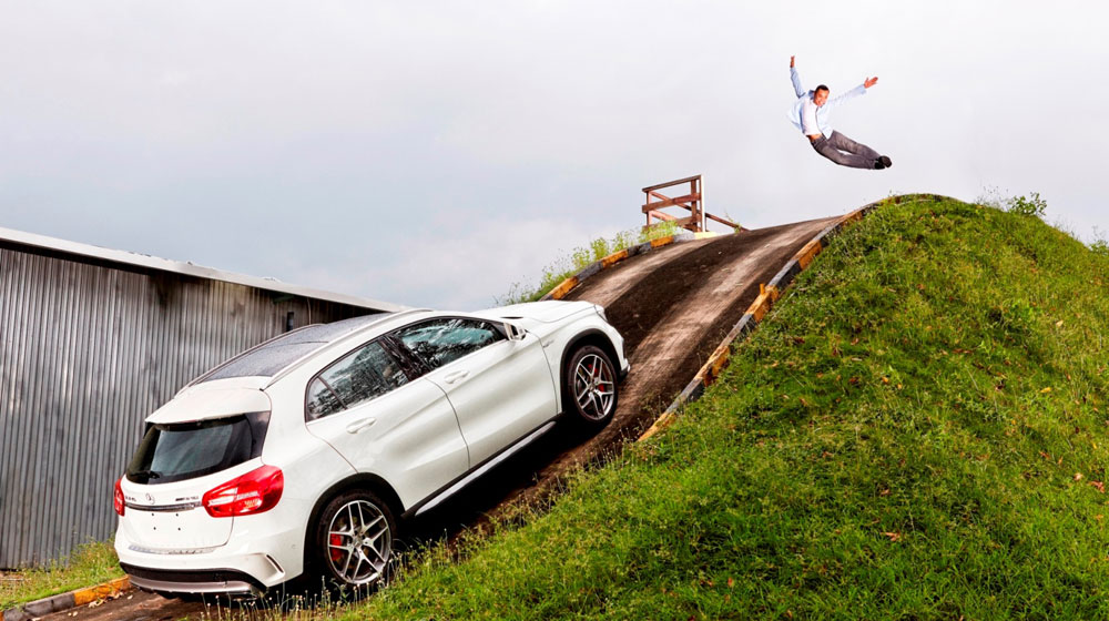 Kiện tướng dancesport Chí Anh “nổi loạn” bên Mercedes GLA chi-anh-va-mercedes-gla (1).jpg