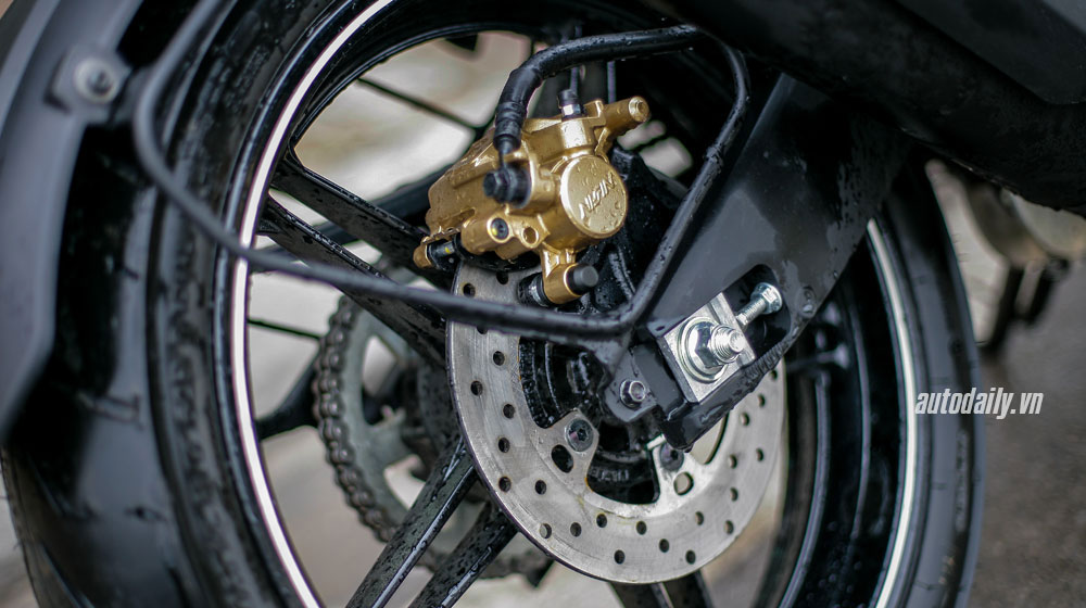 Honda CBR150R 2015 vs. Yamaha R15 2014: Kỳ phùng địch thủ yamaha r15 (13).jpg