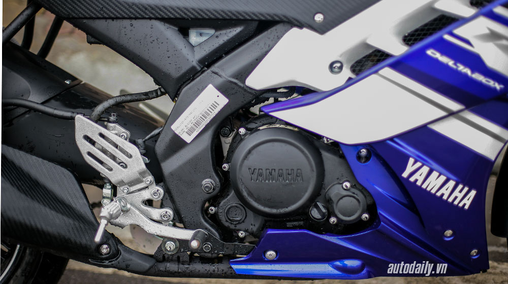Honda CBR150R 2015 vs. Yamaha R15 2014: Kỳ phùng địch thủ yamaha r15 (9).jpg