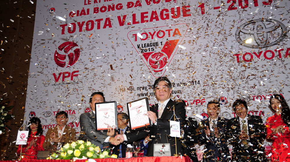 Toyota Việt Nam trở thành nhà tài trợ chính của giải V-League 2015 toyota-v-league (1).jpg