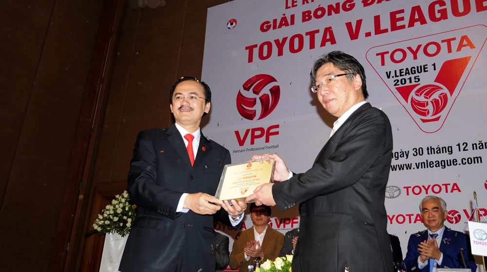 Toyota Việt Nam trở thành nhà tài trợ chính của giải V-League 2015 toyota-v-league (2).jpg