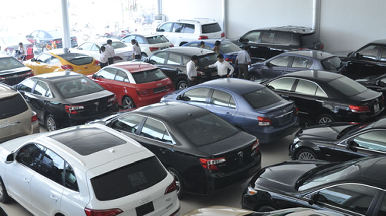 Năm 2014, “làng” ôtô xe máy Việt lắm chuyện vui 10sukien-autodaily-2014 (18).jpg