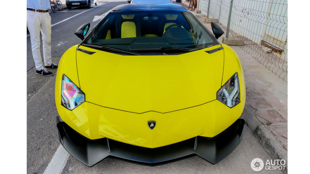 Lamborghini Aventador LP720-4 Roadster 50 Anniversario dạo phố Lamborghini Aventador LP720-4 Roadster 50 Anniversario (10).jpg