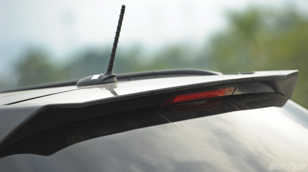 Hyundai Santa Fe 2015 phiên bản đặc biệt có gì hấp dẫn? Hyundai Santafe 2014 (32).jpg