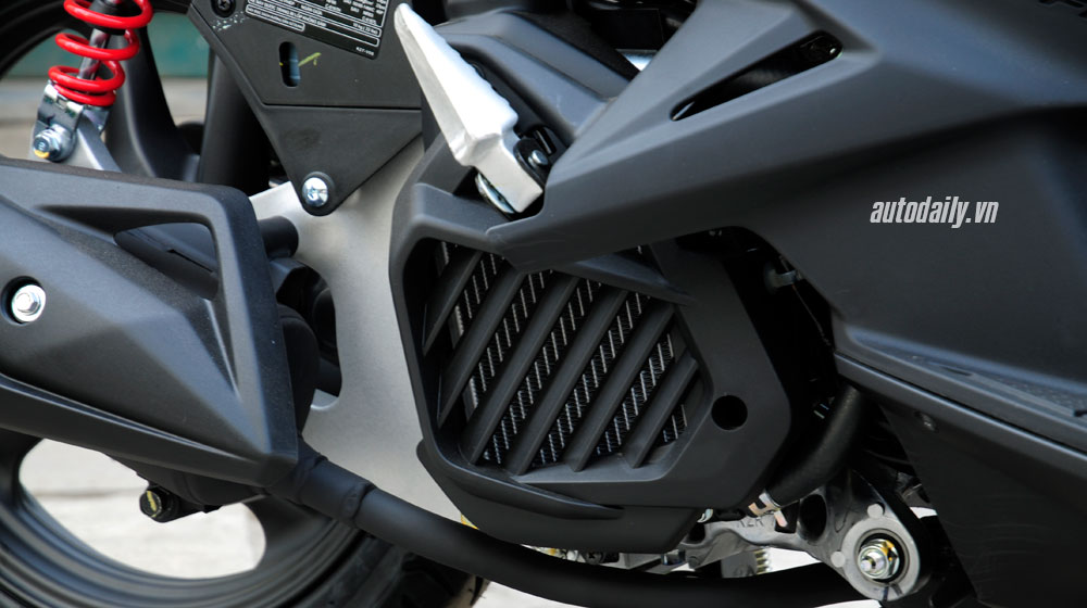 Ra phiên bản mới, Honda Air Blade tiếp tục “đè” Yamaha Nouvo honda air blade BE (16).jpg