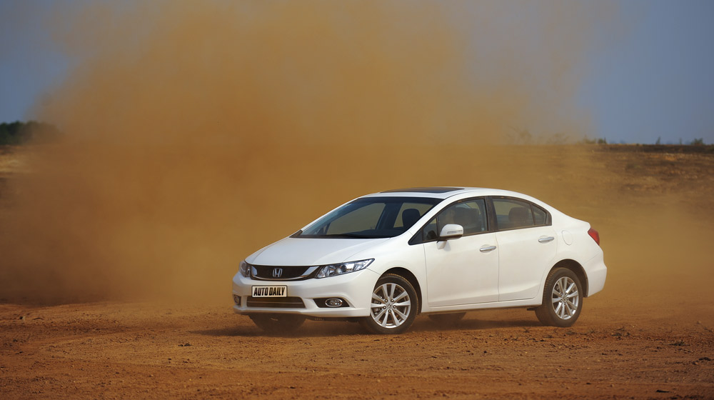 Honda Civic 2015 – Càng ngày càng “ngon” Honda Civic 2015 (10).jpg