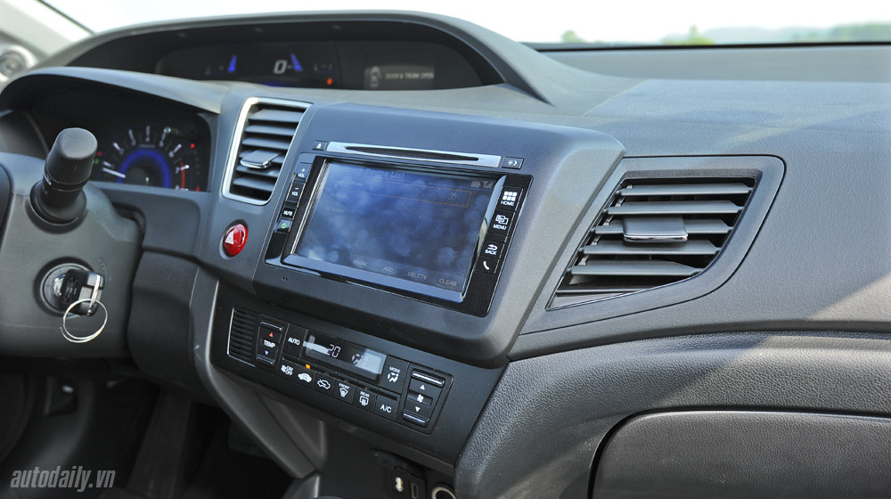 Honda Civic 2015 – Càng ngày càng “ngon” Honda Civic 2015 (32).jpg