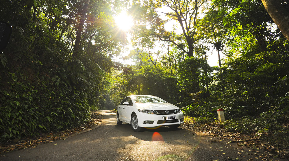 Honda Civic 2015 – Càng ngày càng “ngon” Honda Civic 2015 (4).jpg