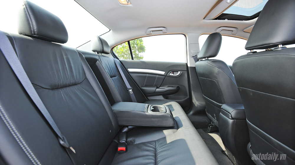 Honda Civic 2015 – Càng ngày càng “ngon” Honda Civic 2015 (45).jpg