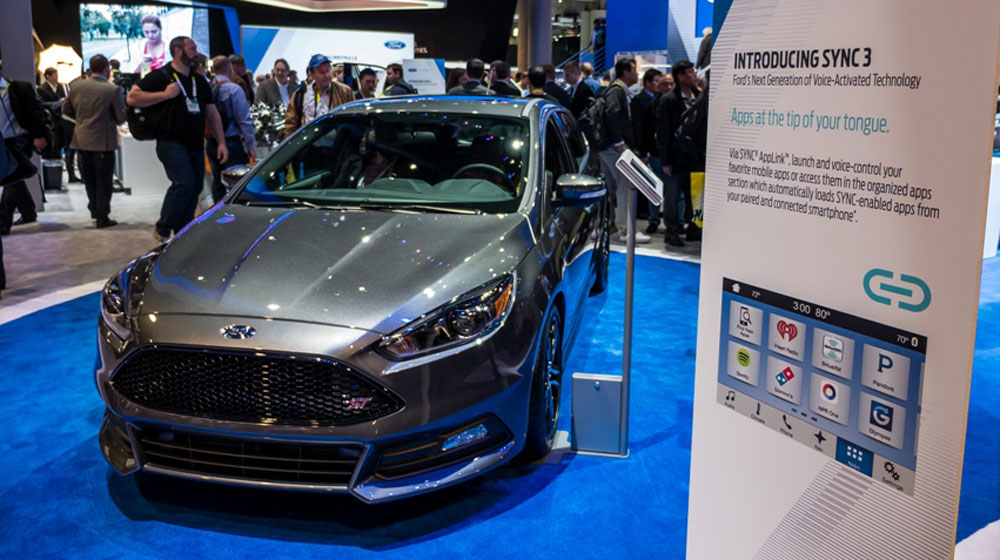 Ford “tấn công” triển lãm CES bằng “Kế hoạch Di chuyển Thông minh” ford-at-ces (2).jpg
