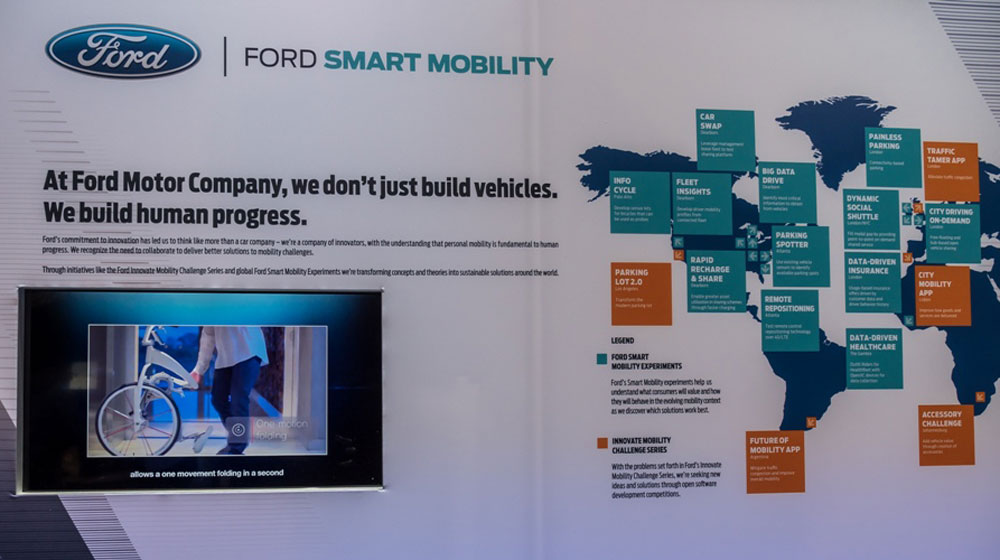Ford “tấn công” triển lãm CES bằng “Kế hoạch Di chuyển Thông minh” ford-at-ces (6).jpg
