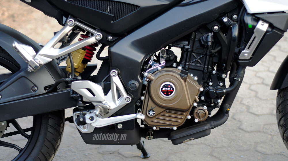 90 triệu đồng, nên chọn Yamaha FZ-S hay Bajaj Pulsar 200ns? bajaj pulsar (7).jpg