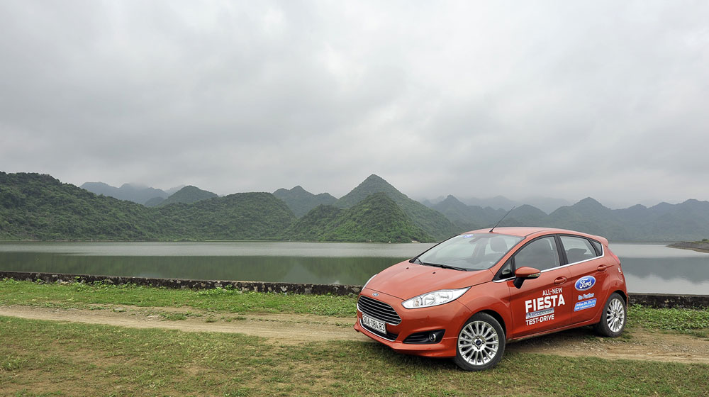 Ford Việt Nam lập kỷ lục doanh số bán hàng năm 2014 Fiesta-Ecoboost-(1).jpg