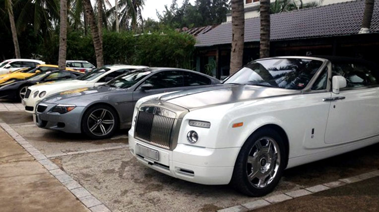 Thuế ôtô 200%: Giá tăng gấp đôi, trùm xe sang phát hoảng thue-xe-sang-(1).jpg