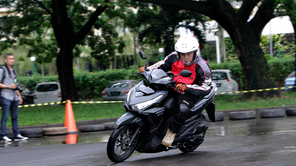 Chi tiết xe tay ga Honda Vario 150 vừa ra mắt Honda Vario 150 (15).jpg