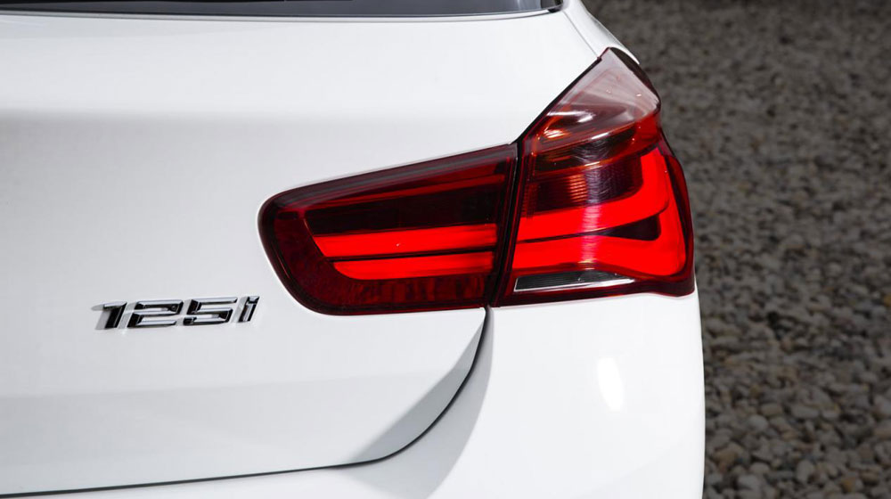 BMW 1-Series bản cải tiến chính thức lộ diện bmw-1-series-2015 (5).jpg