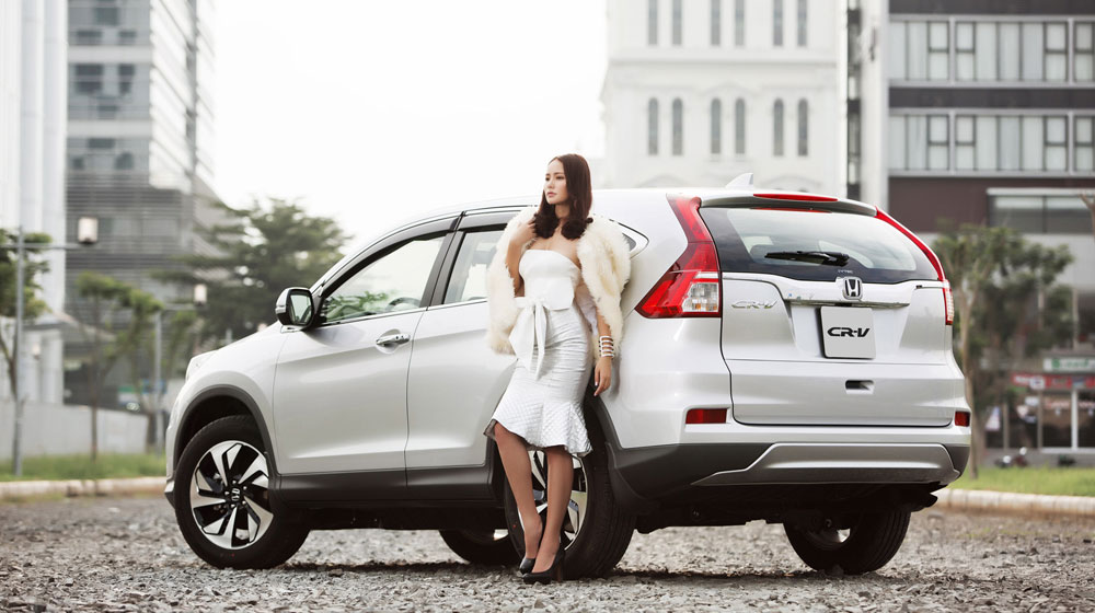 Phan Như Thảo quyến rũ bên Honda CR-V 2015 honda-crv-2015-nhu-thao-(7).jpg
