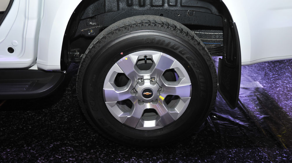 Cận cảnh Chevrolet Colorado LTZ 2.8L AT 4x4 giá 749 triệu đồng Colorado 2,8L AT (8).jpg