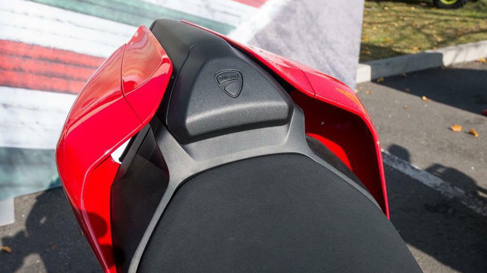 Ảnh thực tế siêu mô-tô Ducati 1299 Panigale mới ra mắt ducati 1299 (7).jpg