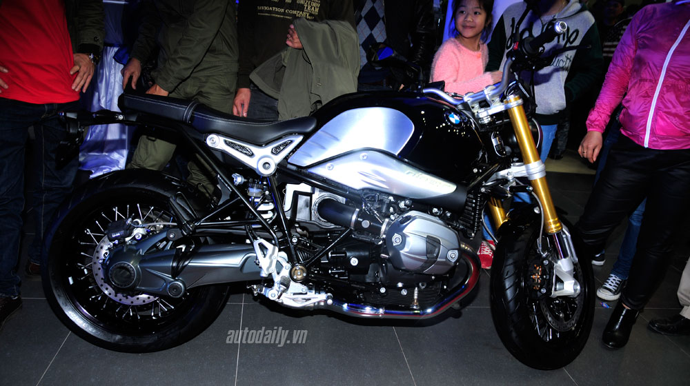 Chi tiết BMW R nine T chính hãng tại Việt Nam r nine t (11).jpg