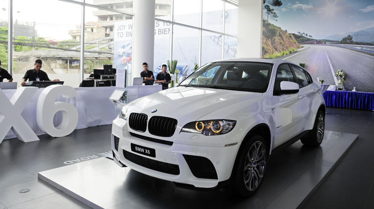 Năm 2014: Người Việt chi 1,58 tỷ USD để nhập ô tô bmw-x6.jpg