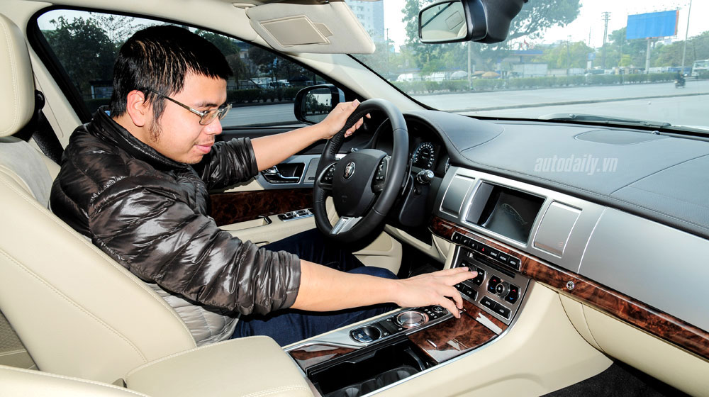 Lái thử 2 dòng xe Jaguar tại Hà Nội jaguar-test-drive (6).jpg
