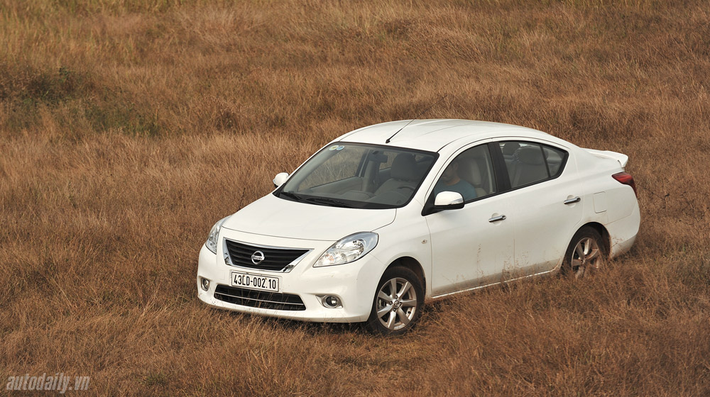 Nissan Sunny “trải” nắng phương Nam Nissan Sunny (21).jpg