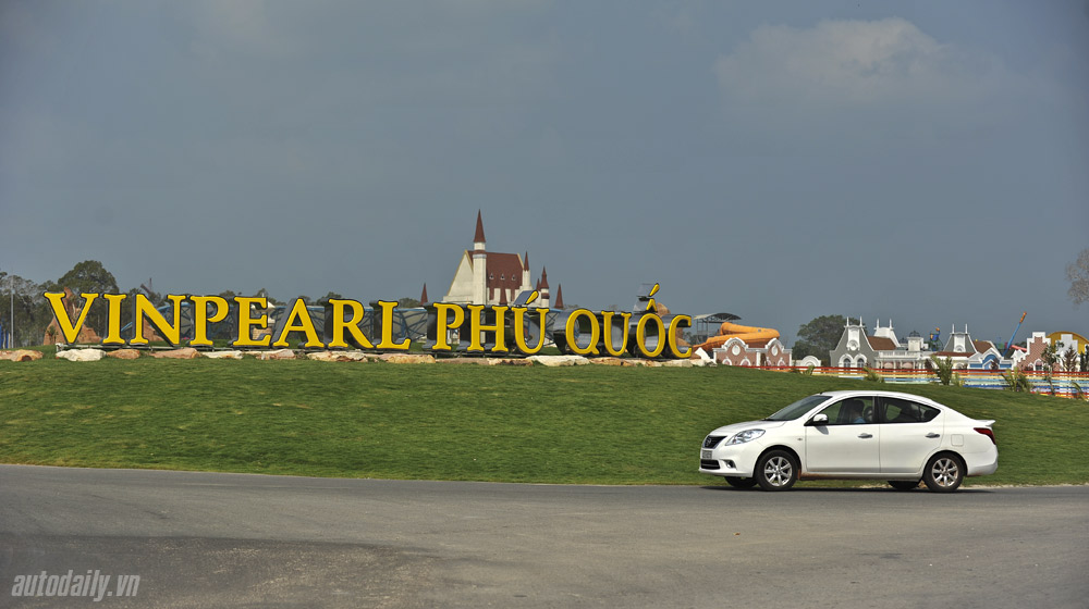 Nissan Sunny “trải” nắng phương Nam Nissan Sunny (51).jpg