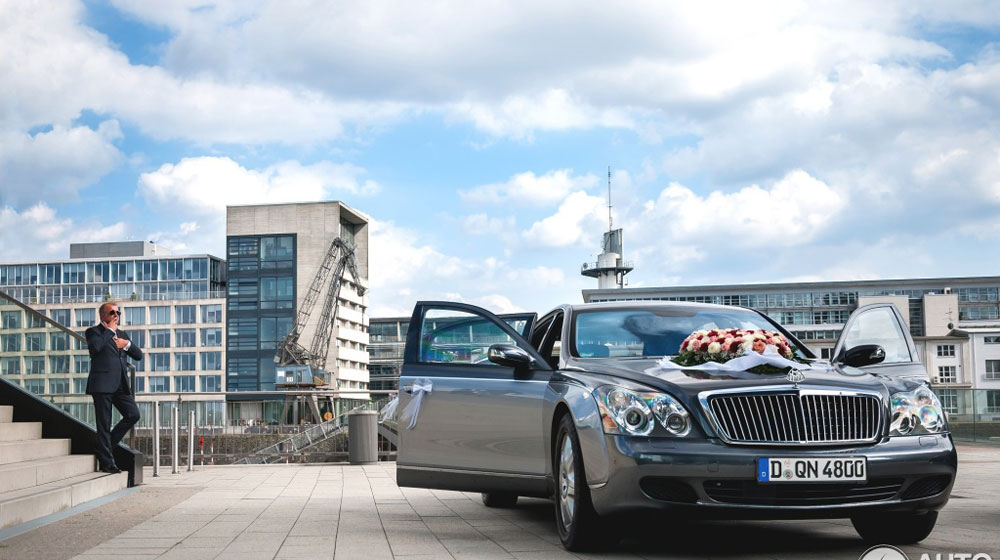 Xe siêu sang Maybach 62S làm xe hoa maybach-62-c697826012015151020_10.jpg