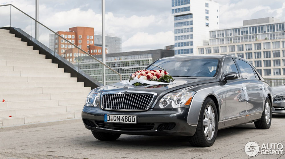 Xe siêu sang Maybach 62S làm xe hoa maybach-62-c697826012015151020_2.jpg