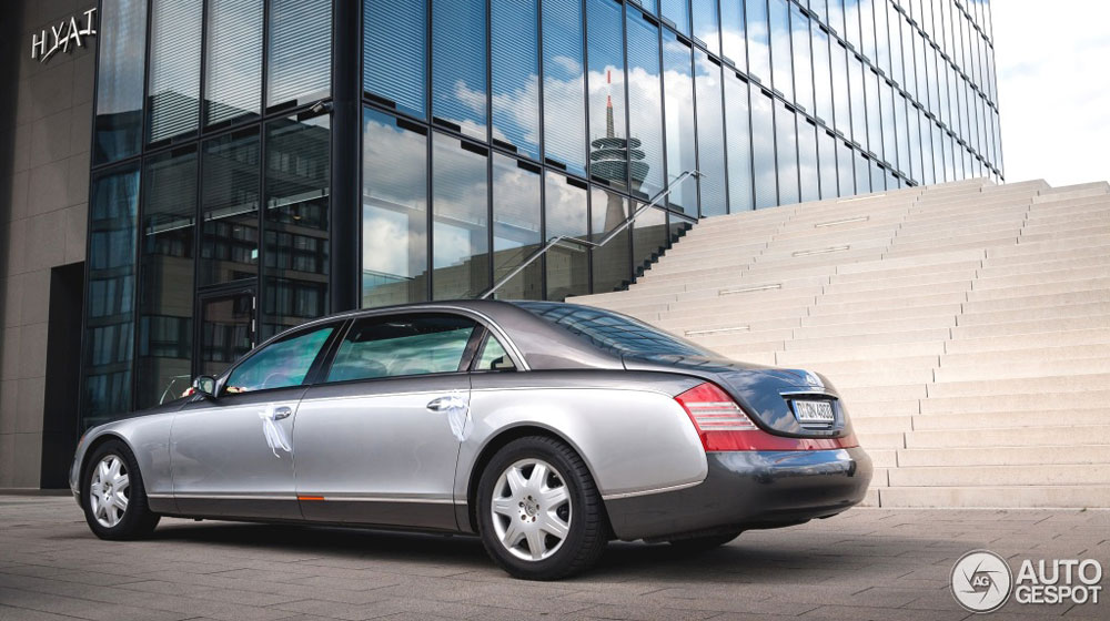 Xe siêu sang Maybach 62S làm xe hoa maybach-62-c697826012015151020_3.jpg