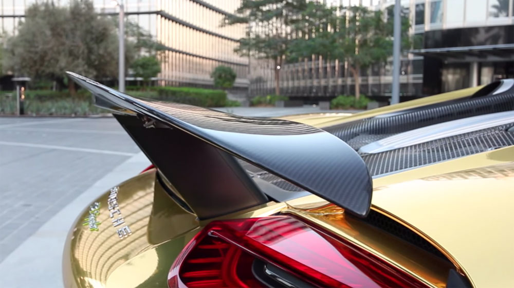 Siêu phẩm Porsche 918 Spyder Hybrid mạ chrome vàng cực độc porsche-918-spyder-(9).jpg