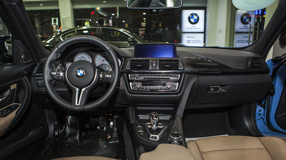 BMW M3 sedan màu độc về Việt Nam bmw-m3-sedan (10).jpg