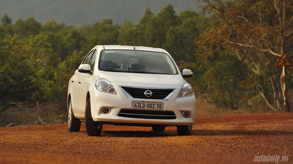Cầm lái Nissan Sunny qua hành trình 1.000km Nissan Sunny (17).jpg