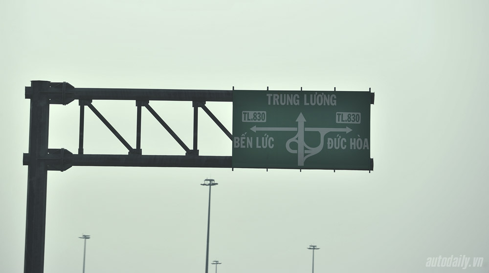 Cầm lái Nissan Sunny qua hành trình 1.000km Nissan Sunny (5).jpg