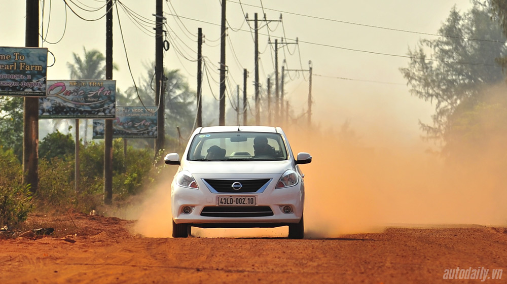 Cầm lái Nissan Sunny qua hành trình 1.000km Nissan Sunny 2 (26).jpg