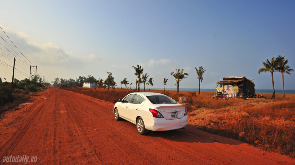 Cầm lái Nissan Sunny qua hành trình 1.000km Nissan Sunny 2 (4).jpg