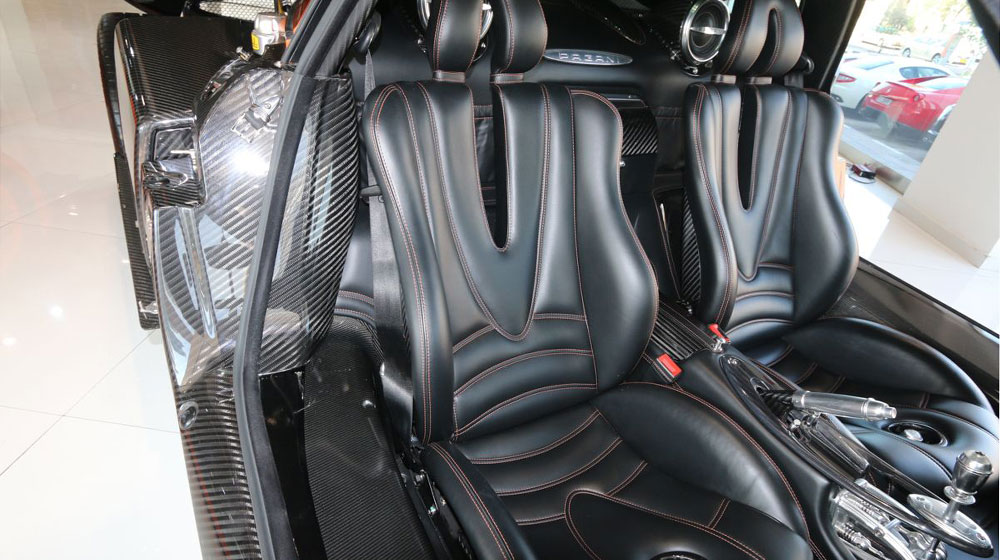 Siêu xe Bugatti Veyron Super Sport và Pagani Huayra bị rao bán tại Dubai pagani-huayra-for-sale-13.jpg