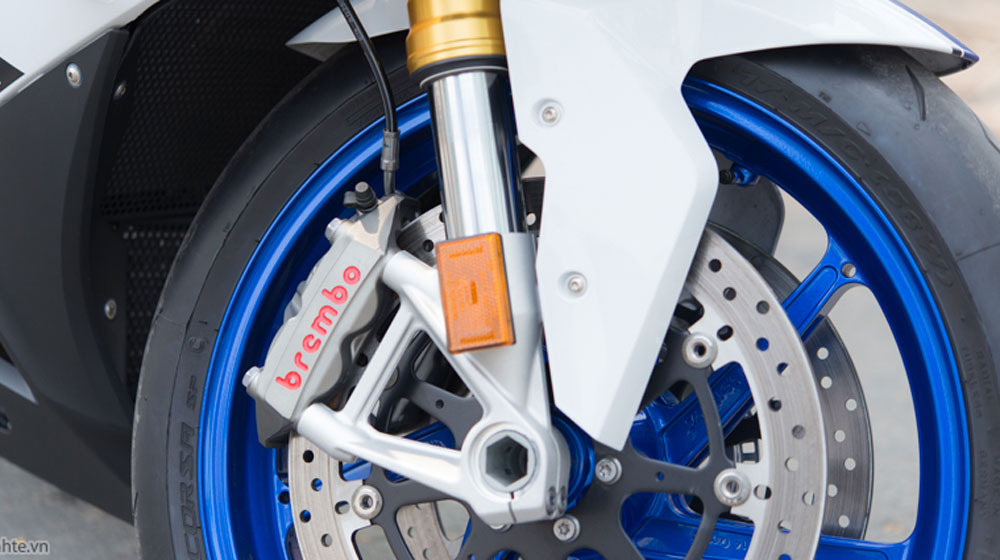 Chi tiết “cá mập trên cạn” BMW HP4 2014 duy nhất tại Việt Nam bmw hp4 2014 (15).jpg